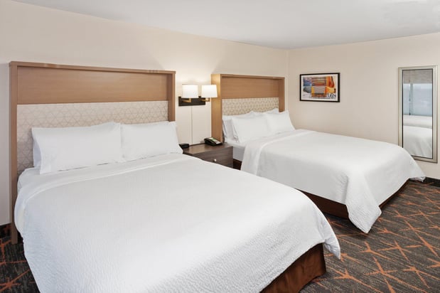 Images Holiday Inn Chicago Oakbrook by IHG