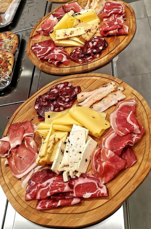 Images Ristomacelleria Cotto e Crudo - Dario Catalano