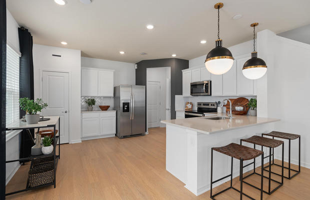 Images Oviedo Square by Pulte Homes