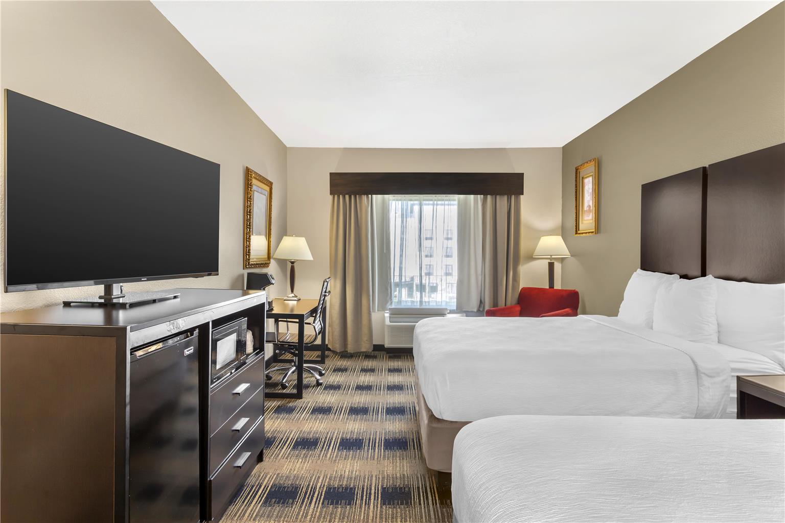 2 Queen Bed Room