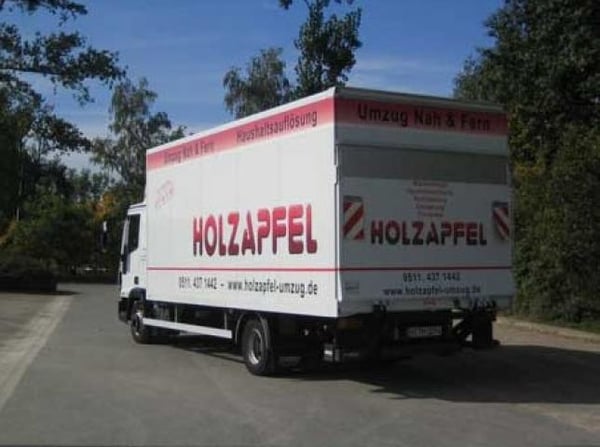 Bilder Holzapfel Umzüge
