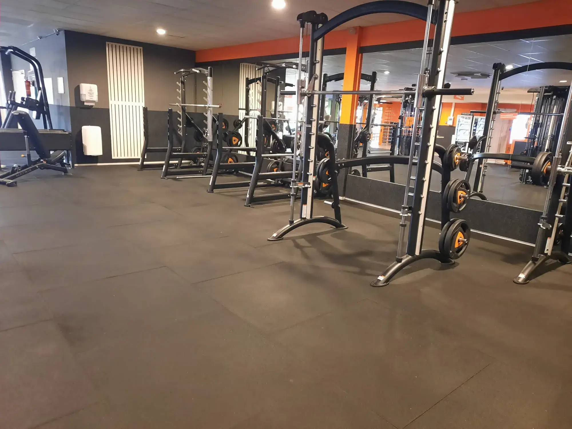 Foto's Basic-Fit 24/7