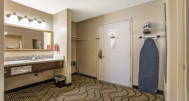 Images SureStay Plus by Best Western Sacramento North