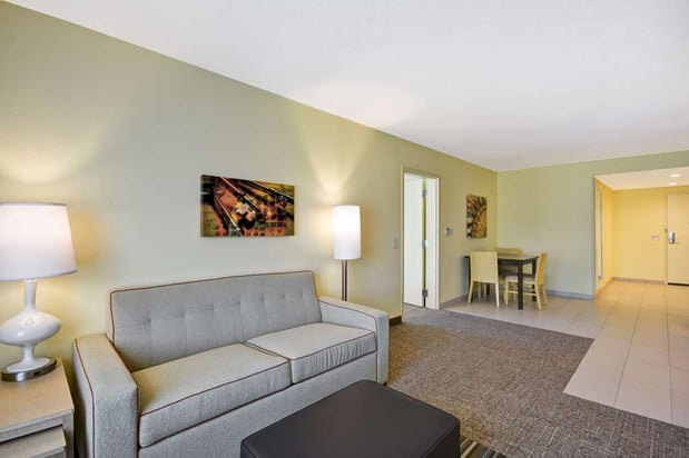 Images Home2 Suites by Hilton North Dallas Central Expy