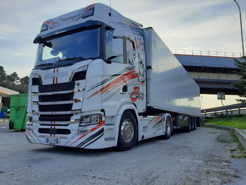 Images TarTransport - Azienda Trasporto Merci Nazionali ed Esteri