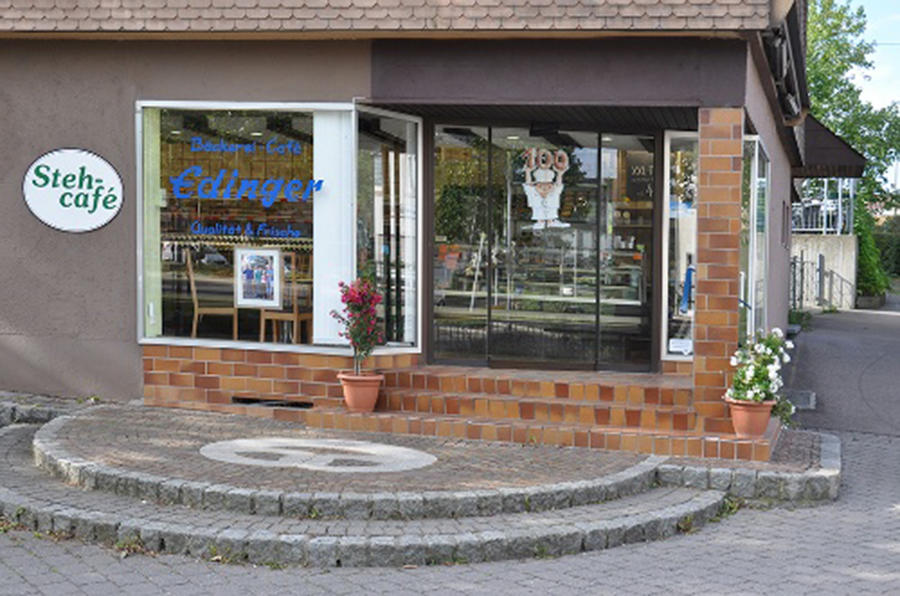 Bild 1 Bäckerei - Café Edinger in Salach