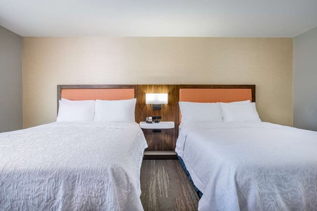 Images Hampton Inn by Hilton Bedford