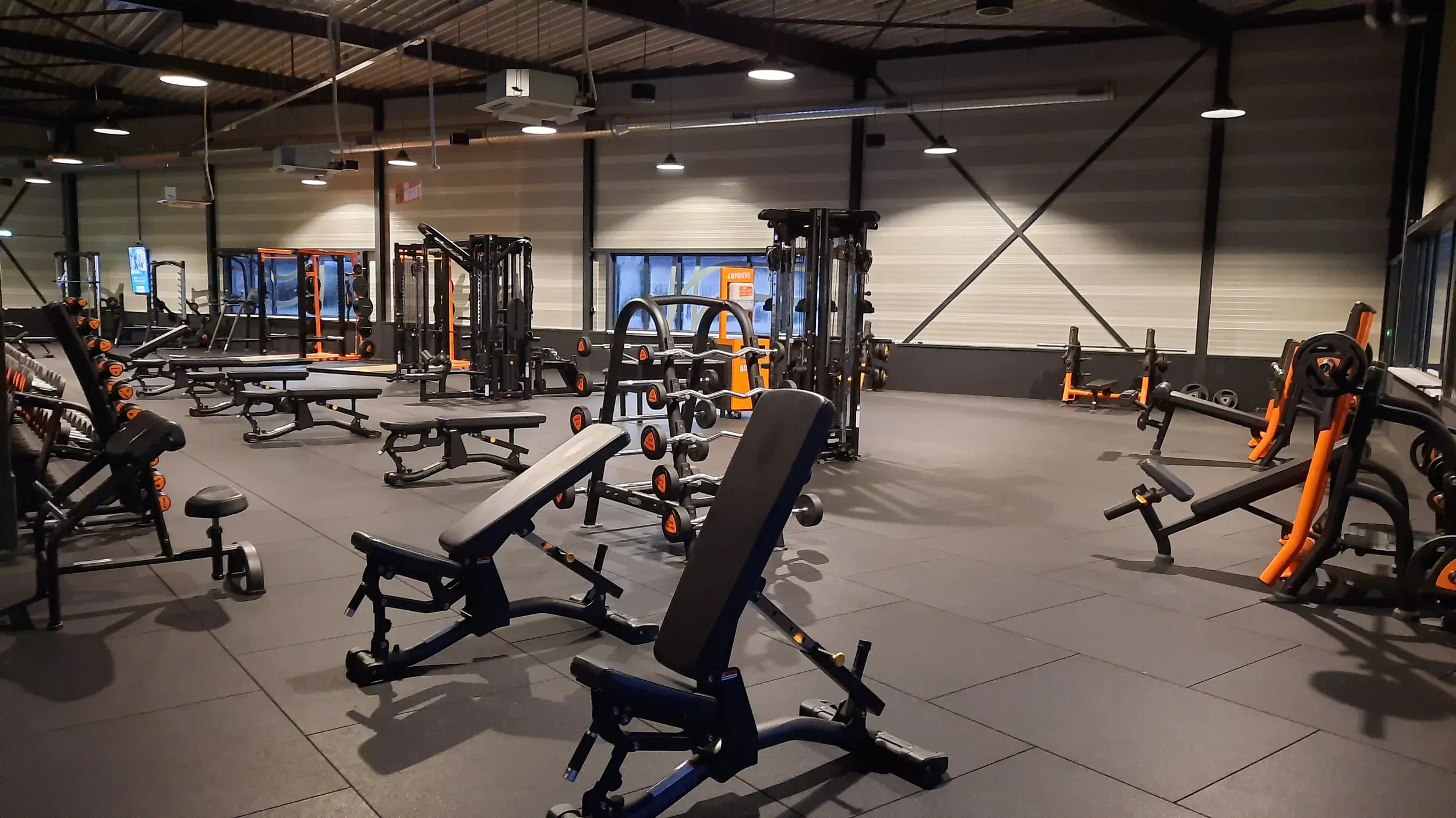 Foto's Basic-Fit 24/7