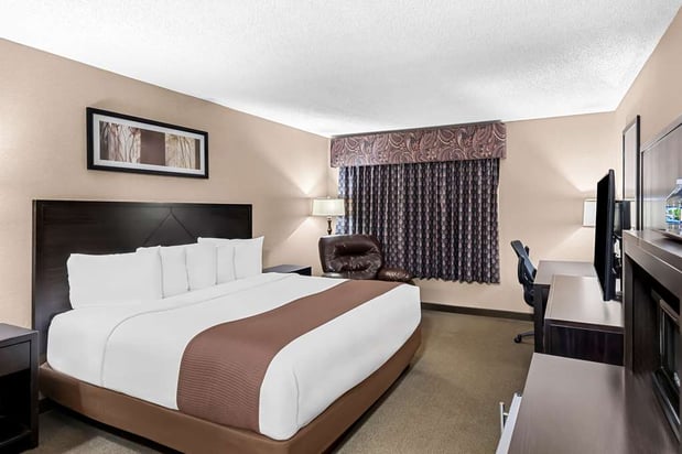 Images Heartland Inn & Suites, SureStay Collection by Best Western