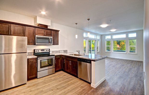 Images Emerald Crest Apartments