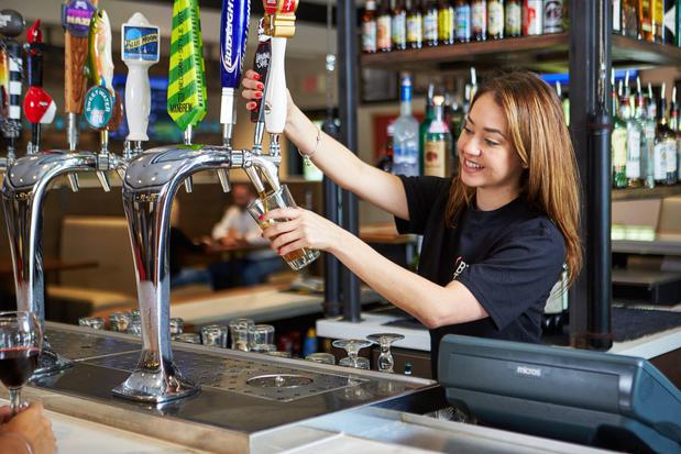 Images Holiday Inn & Suites Phoenix Airport North by IHG