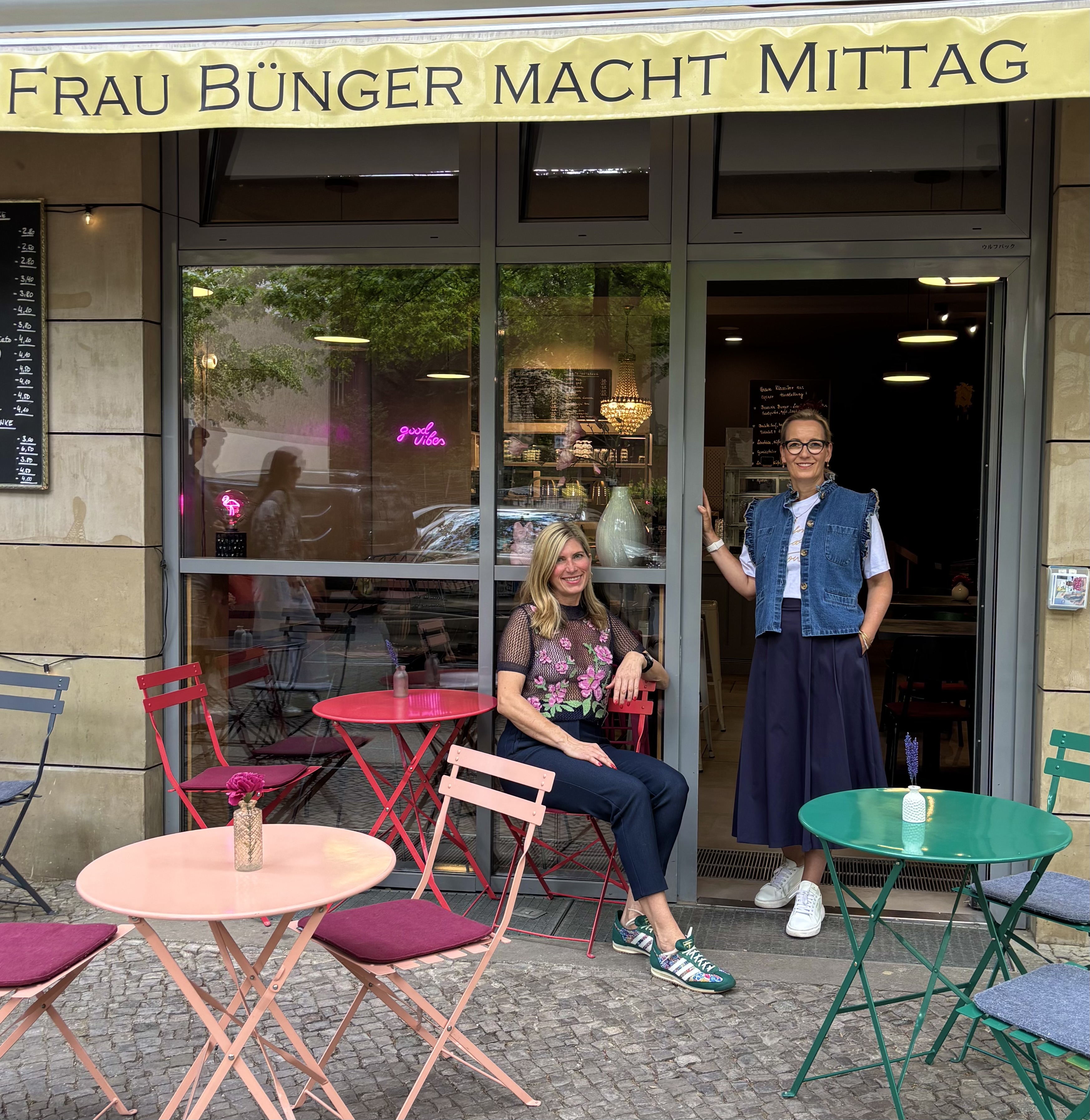 Frau Bünger macht Mittag, Niebuhrstraße 1 in Berlin