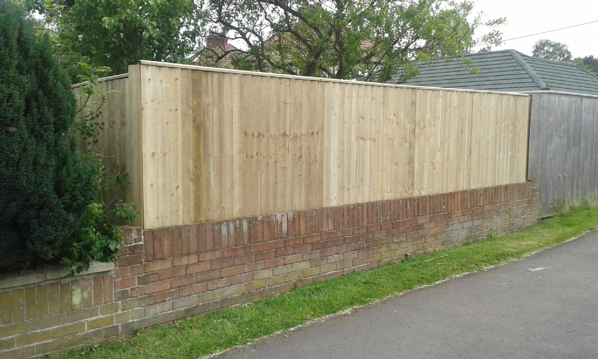 Images Milan Fencing & Landscaping