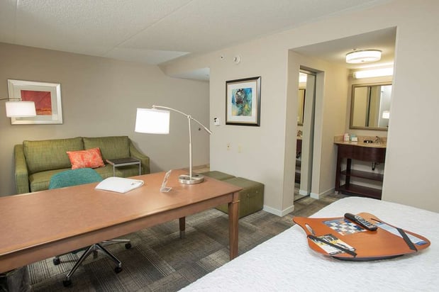 Images Hampton Inn & Suites Cincinnati-Union Centre