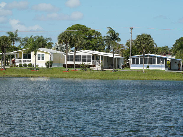Images Palm Lake Estates