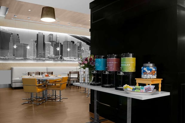 Images Hilton Garden Inn New York/Times Square Central