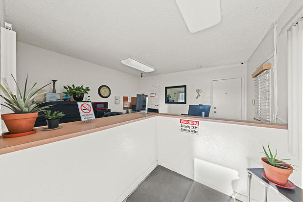 Images Mini Price Self Storage
