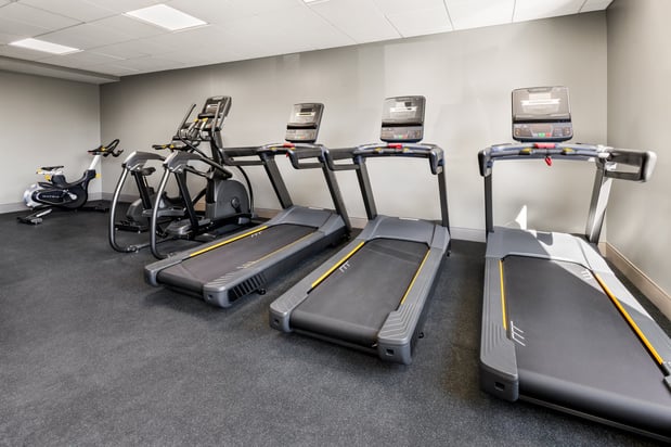 Images Holiday Inn & Suites Columbia NE - Ft Jackson Area by IHG
