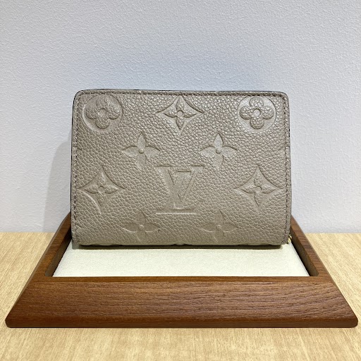 Images KOMEHYO（コメ兵）買取センターアミュプラザ鹿児島