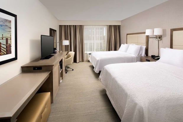 Images Hampton Inn Wilmington Downtown