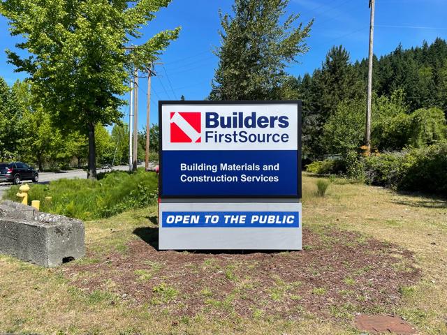 Builders FirstSource Issaquah, Washington Entrance Sign