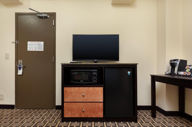 Images Holiday Inn Express & Suites Atlanta Downtown by IHG
