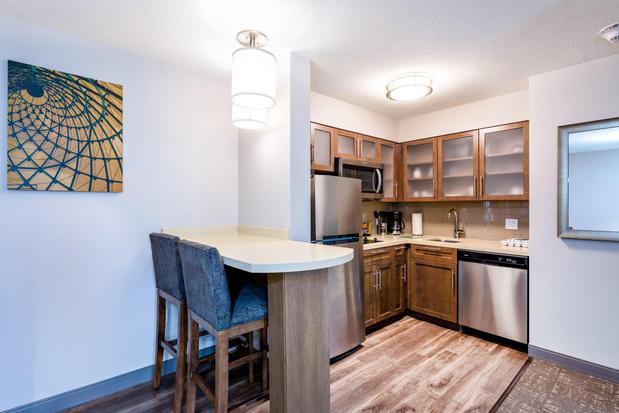 Images Staybridge Suites Fort Lauderdale Airport - West by IHG