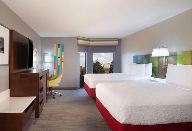 Images Hampton Inn & Suites Atlanta Airport North I85