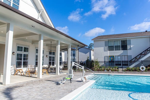 Images Bayou Shadows Apartment Homes