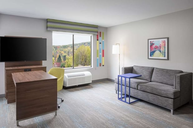 Images Hampton Inn Hornell