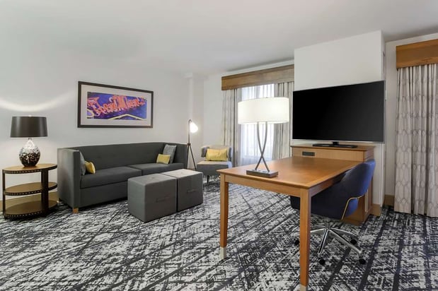 Images Hampton Inn & Suites Austin Downtown
