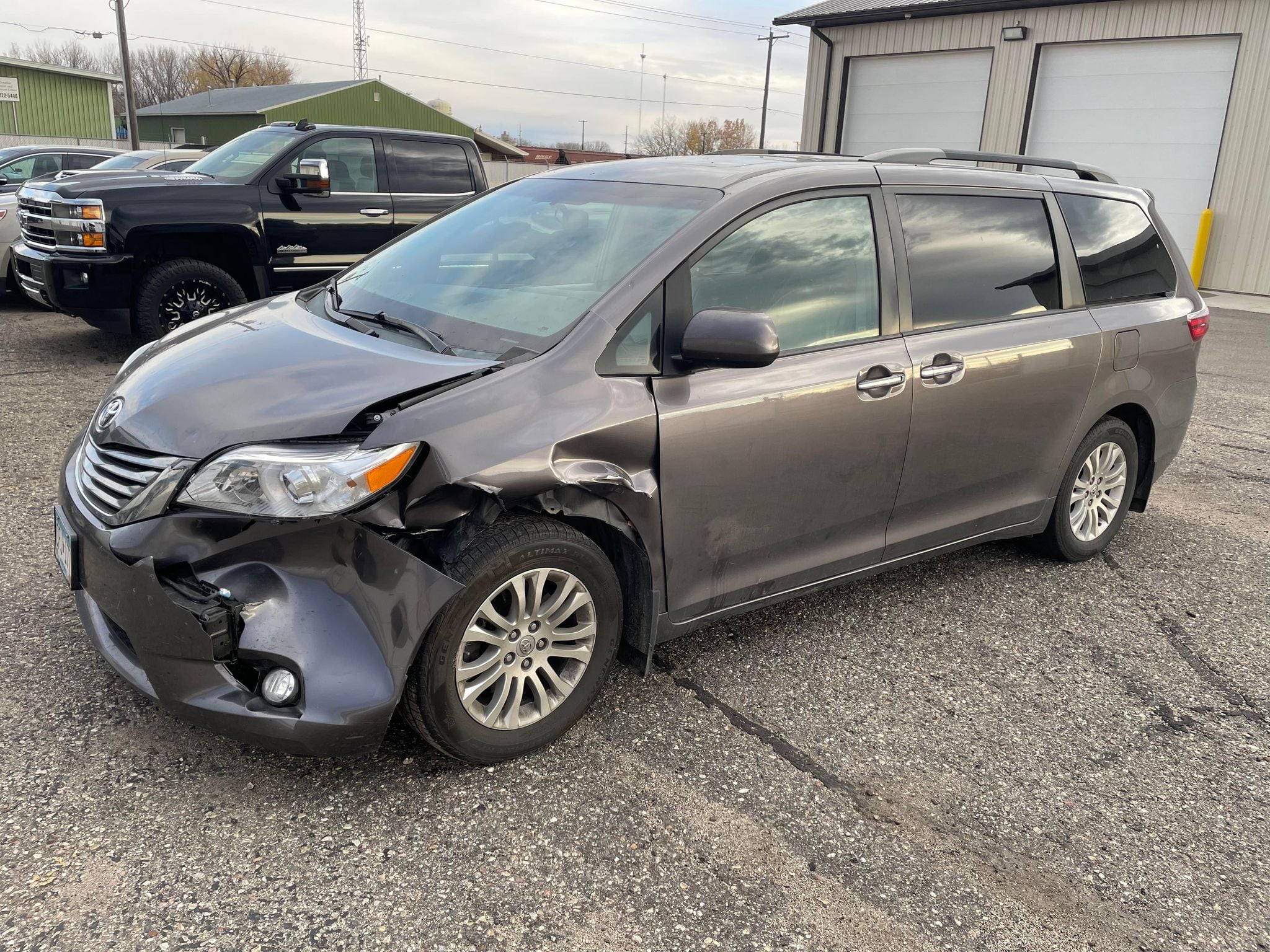 Kent's Auto Body,Inc. Image