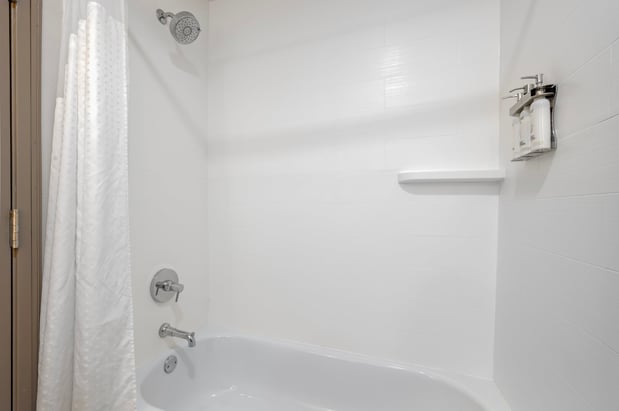 Images Holiday Inn Express & Suites Indianapolis - East by IHG