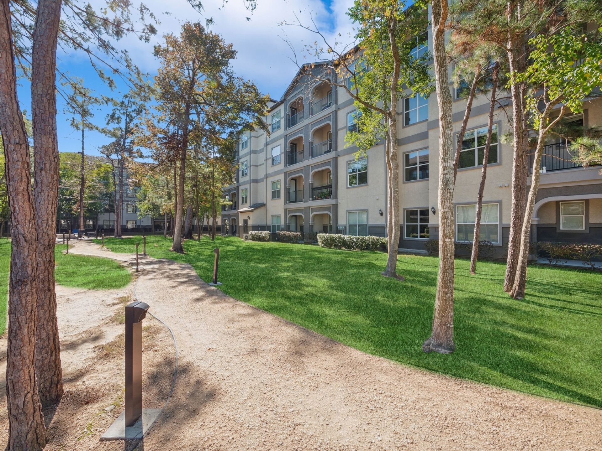 Berkshire Jones Forest Apartments