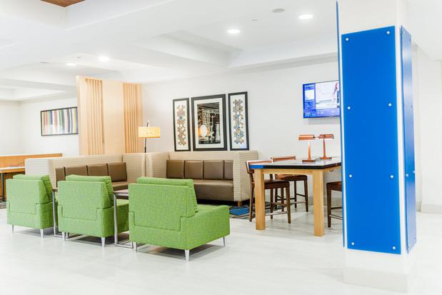 Images Holiday Inn Express & Suites Andalusia, an IHG Hotel