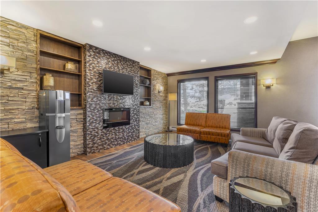 Images Best Western Plus Country Meadows Inn