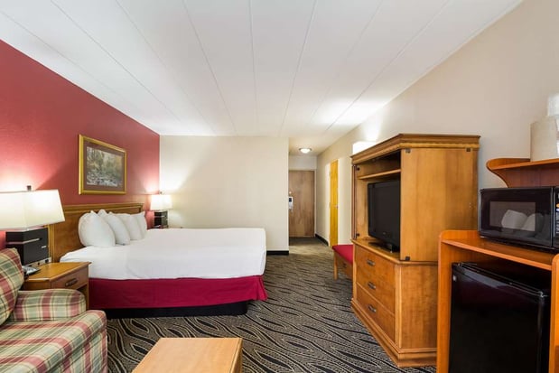 Images Best Western Braddock Inn