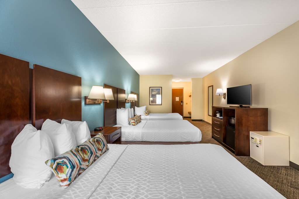 3 Double Beds