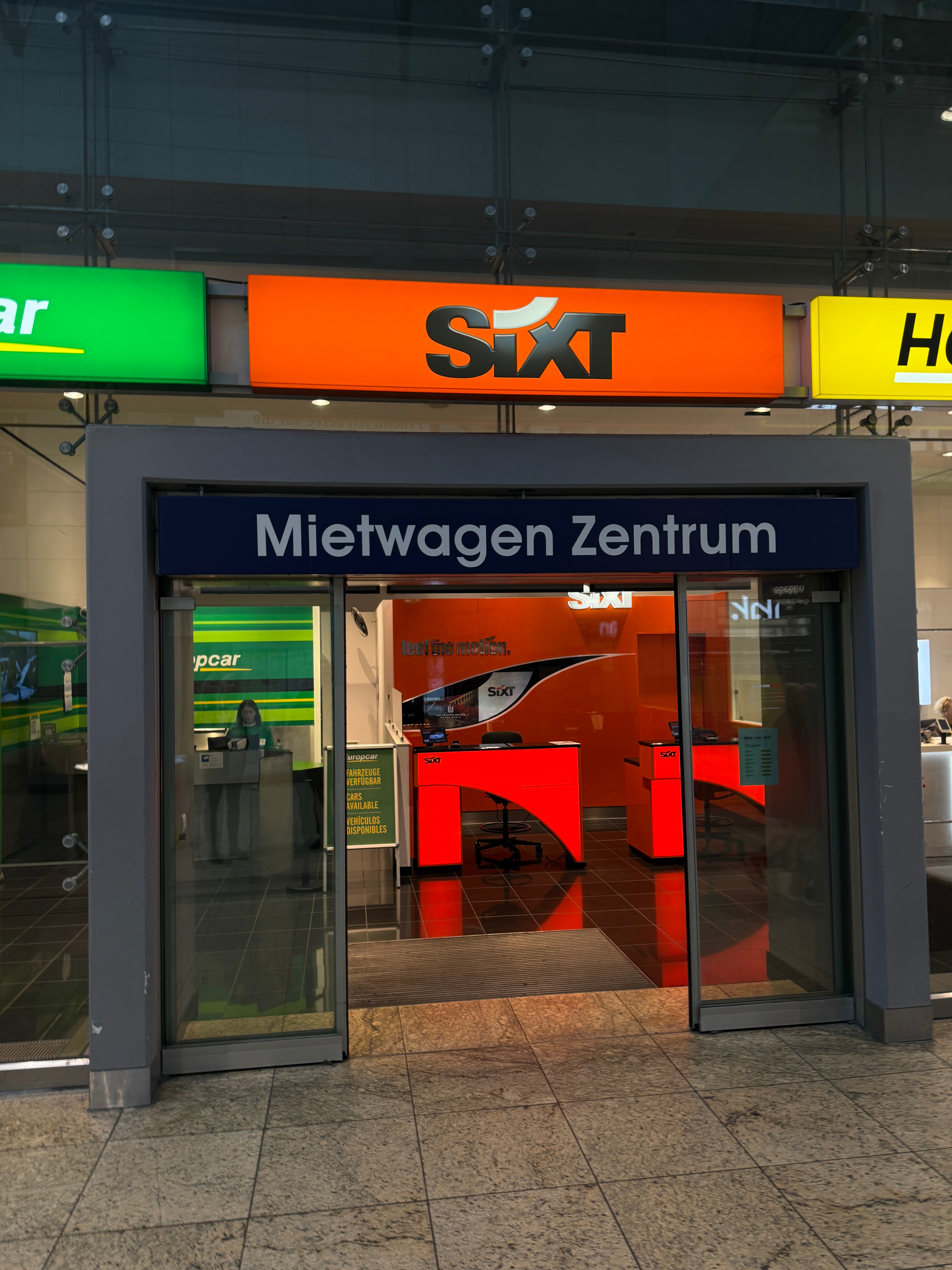SIXT Autovermietung Köln Hauptbahnhof, Trankgasse 11 im Hbf in Köln