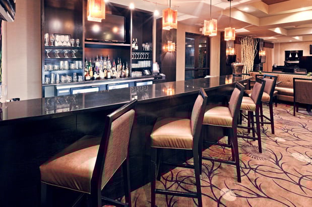 Images Holiday Inn & Suites Tulsa South by IHG