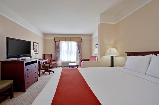 Images Holiday Inn Express & Suites San Dimas by IHG