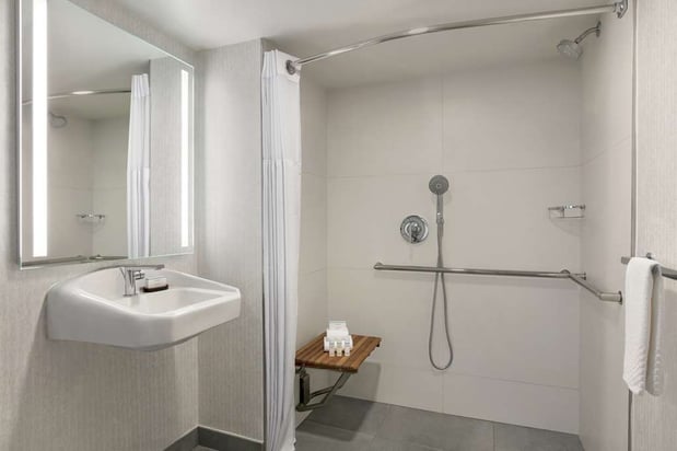 Images Embassy Suites by Hilton Los Angeles Downey