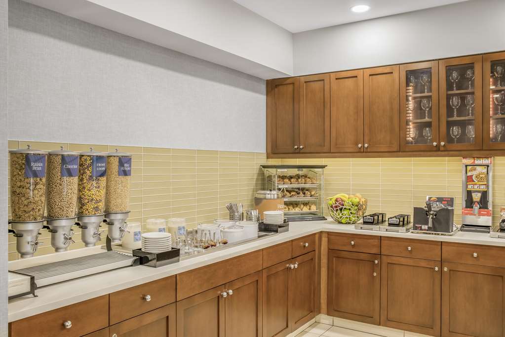 Images Homewood Suites by Hilton Winnipeg Airport-Polo Park, MB