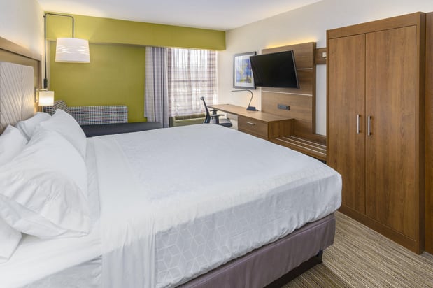 Images Holiday Inn Express Southington by IHG
