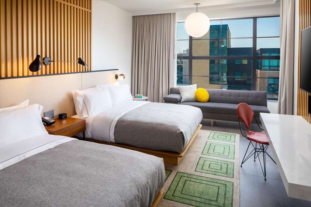 Guest room