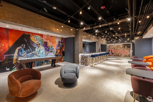 Images The Nest at Lincoln Park West