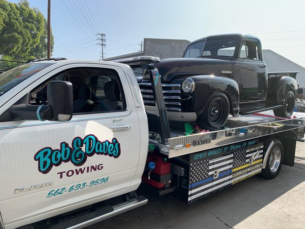Images Bob & Dave's Towing