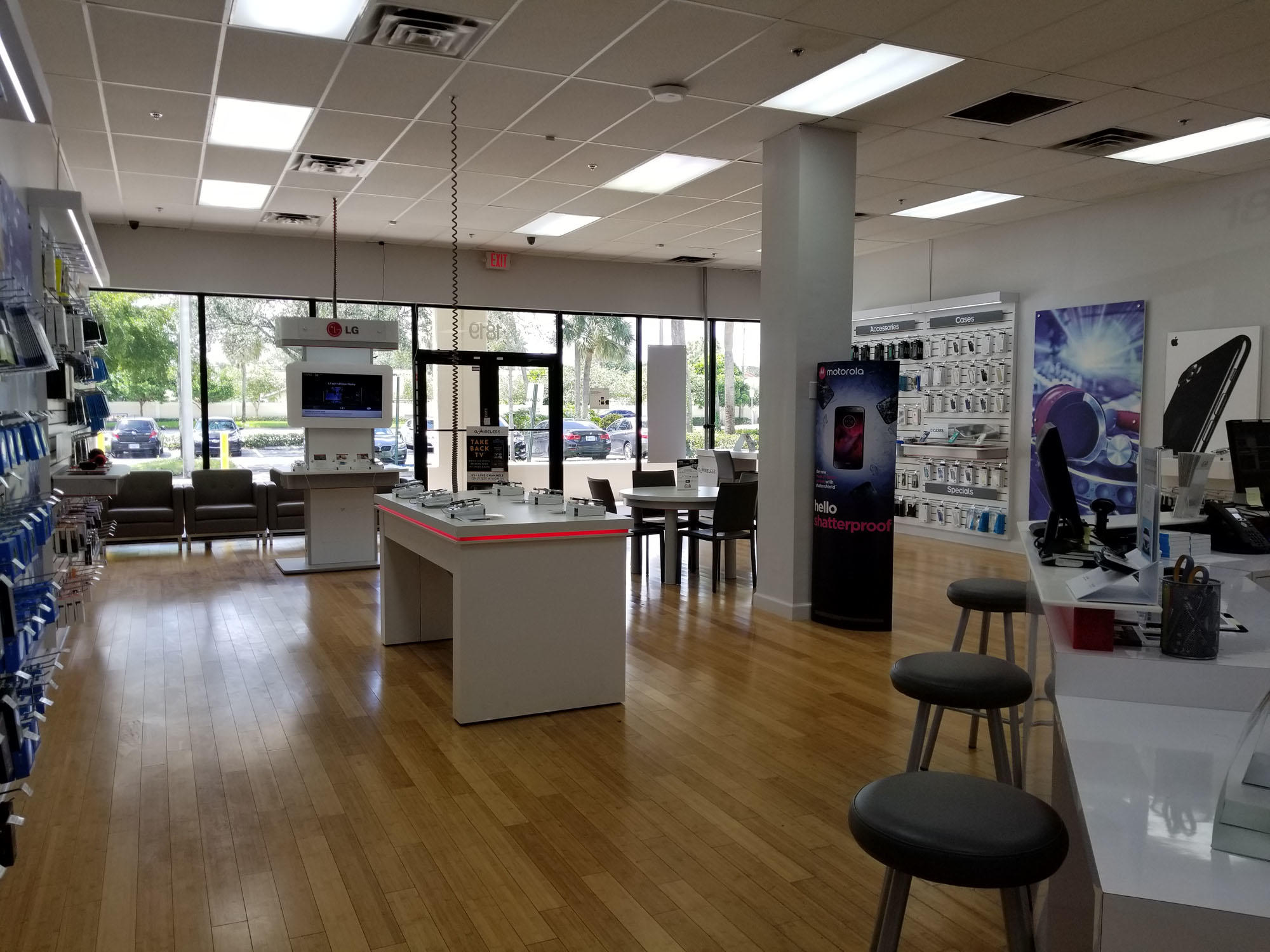 Verizon Authorized Retailer – GoWireless Photo