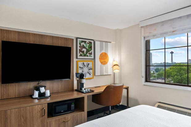 Images Holiday Inn Niagara Falls State Park Entry by IHG