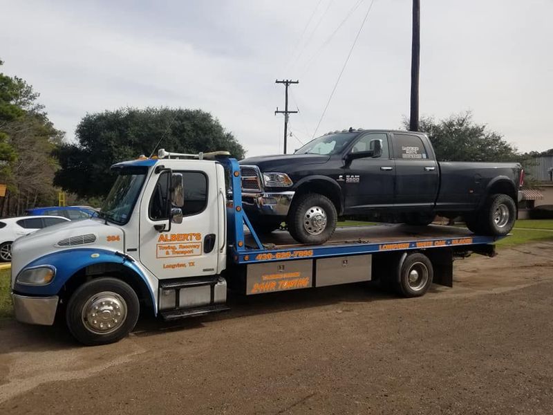 Images Albert's Towing & Transport